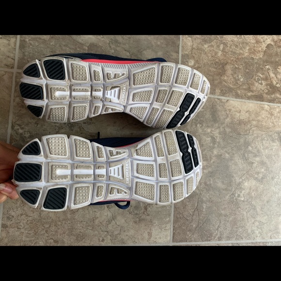 Skechers shoes - dry foam - Picture 5 of 5